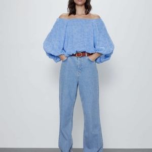 Zara NWTs offshoulder balloon sleeve top